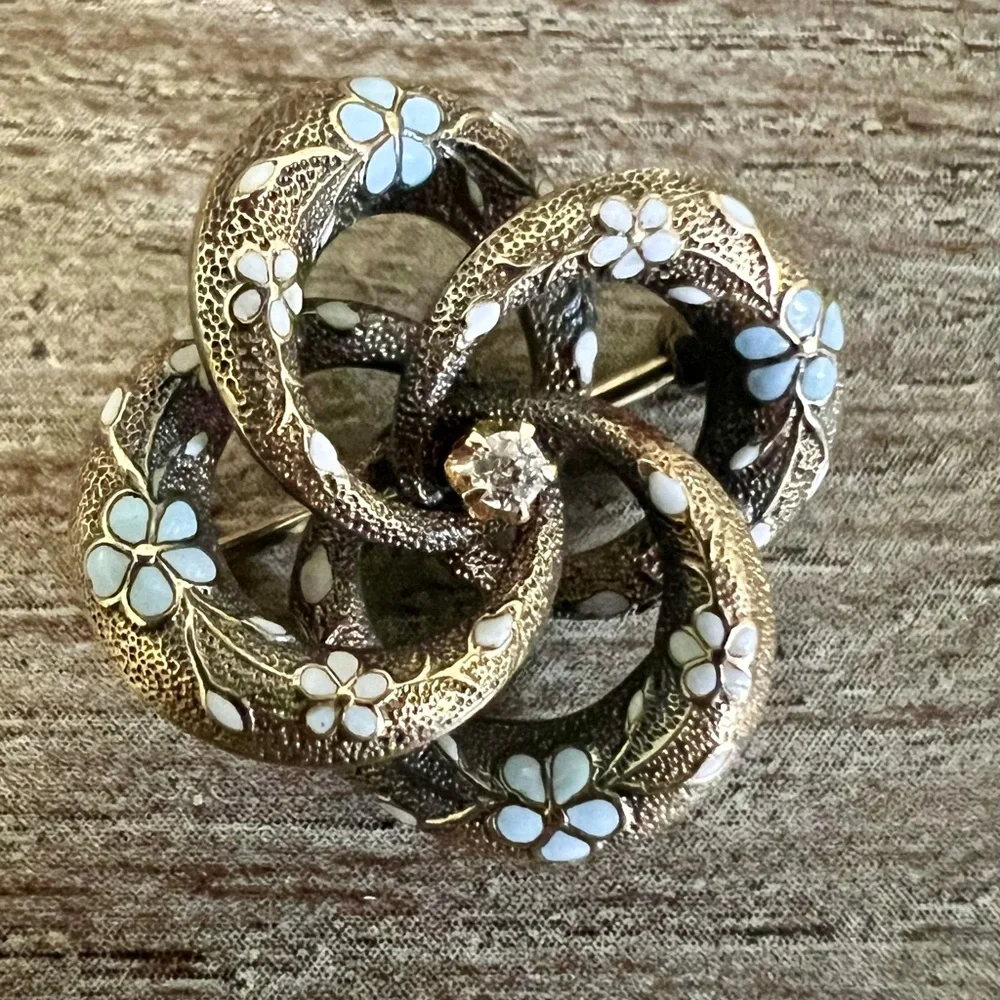 Elegant 14k Gold Victorian Enamel Floral Brooch - Picture 1 of 8